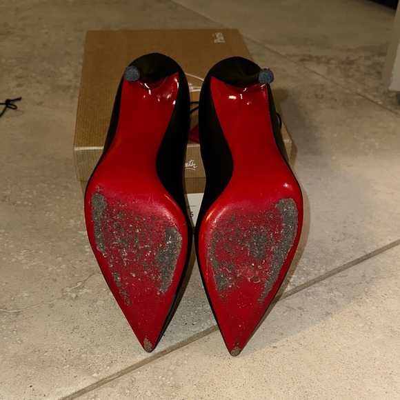 Christian Louboutin Black Pointed-Toe Stiletto Pumps - Picture 4 of 5
